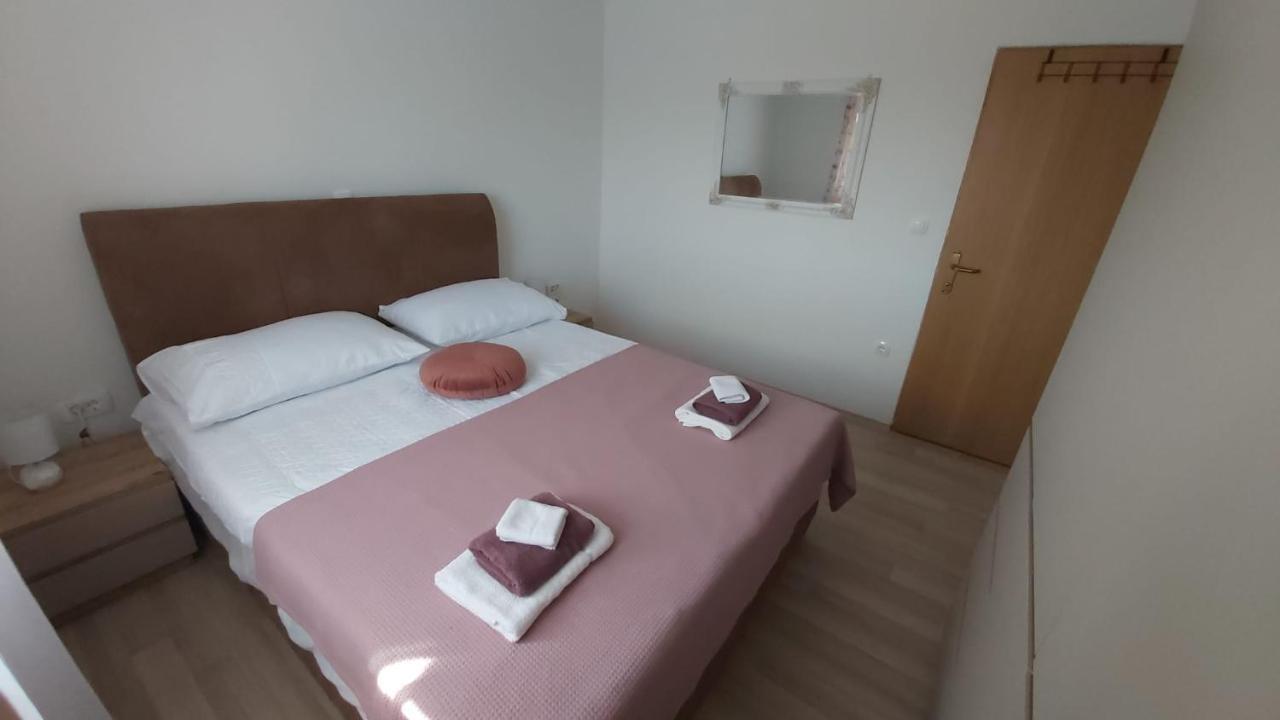 Apartmán Luka Galovac  Exteriér fotografie