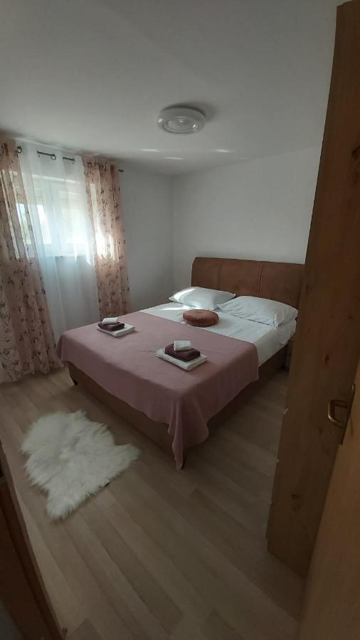 Apartmán Luka Galovac  Exteriér fotografie