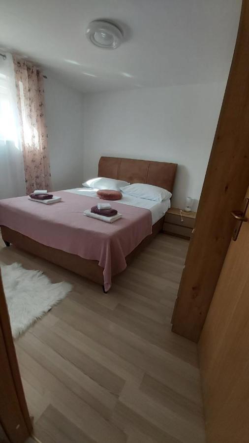 Apartmán Luka Galovac  Exteriér fotografie